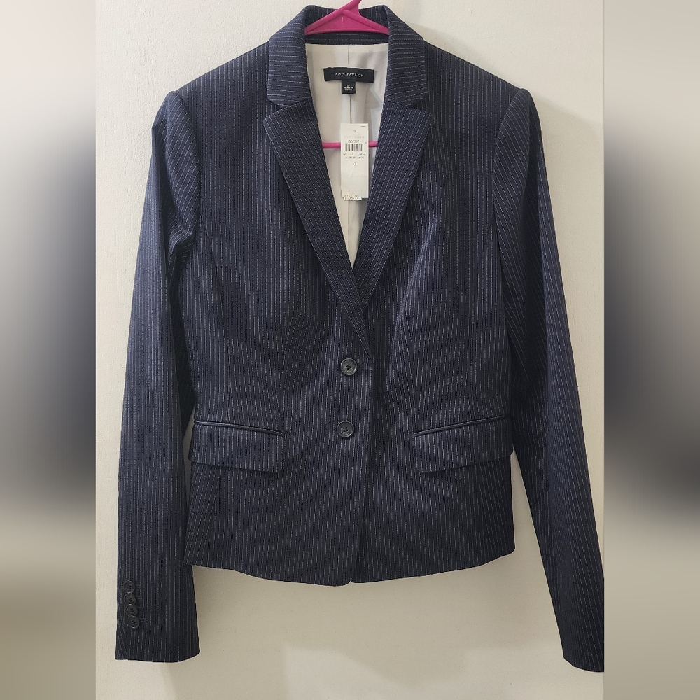 Women's Navy Pinstripe Blazer‎